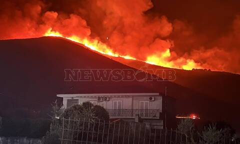 Φωτιά στο Αλιβέρι: Μεγάλο το μέτωπο της πυρκαγιάς - Πάνω από το Καλέντζι οι φλόγες