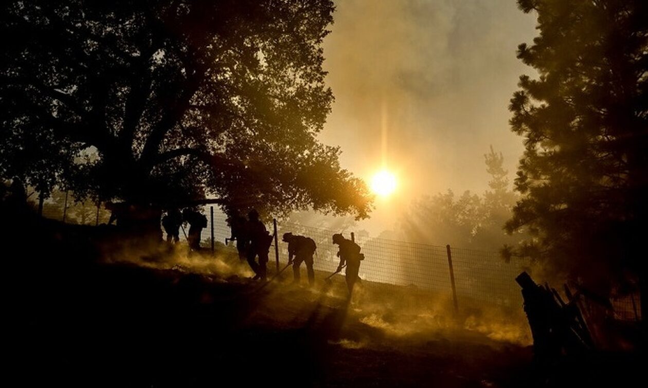 Μαίνονται οι δασικές πυρκαγιές στον Καναδά: Προβλέπεται «μακρύ και δύσκολο καλοκαίρι»
