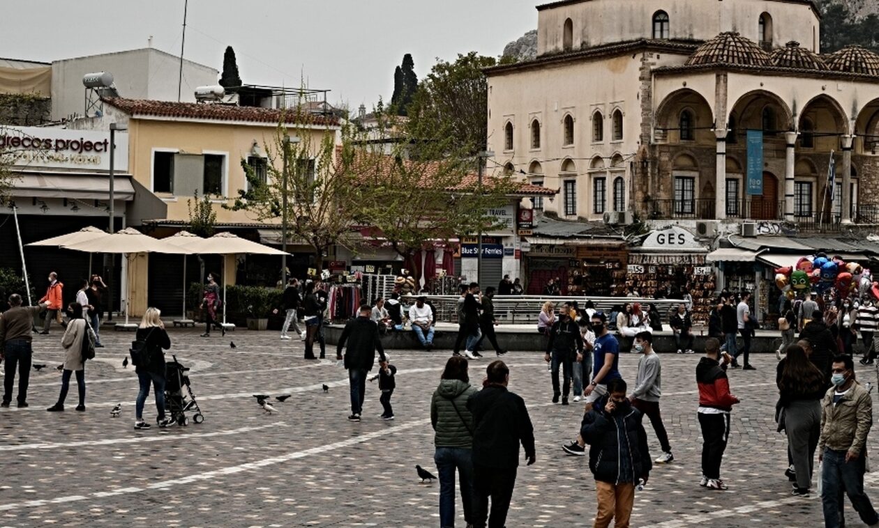 Ευρωβαρόμετρο: Το 81% των Ελλήνων περιγράφει ως «κακή» την οικονομική κατάσταση της χώρας