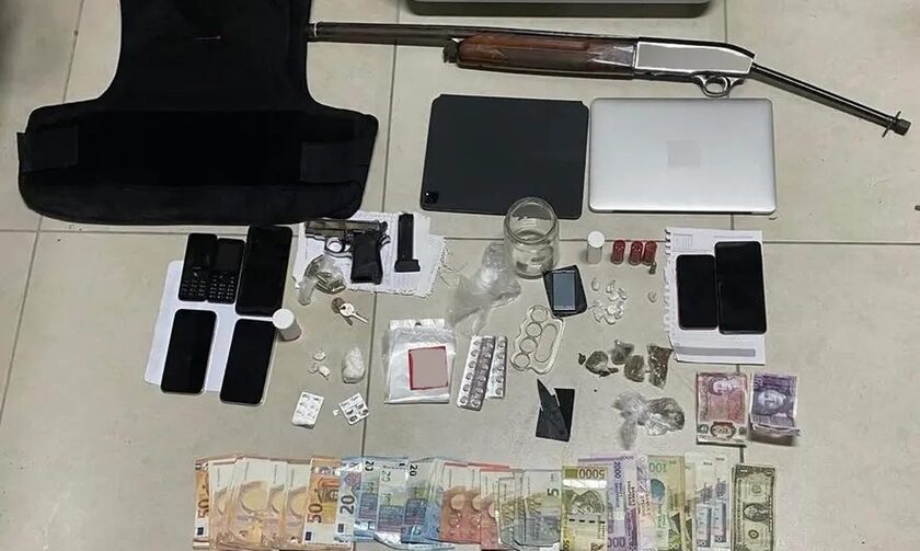 Ζάκυνθος: Έξι συλλήψεις σε τριήμερη επιχείρηση της ΕΛΑΣ - Κατασχέθηκαν όπλα και ναρκωτικά