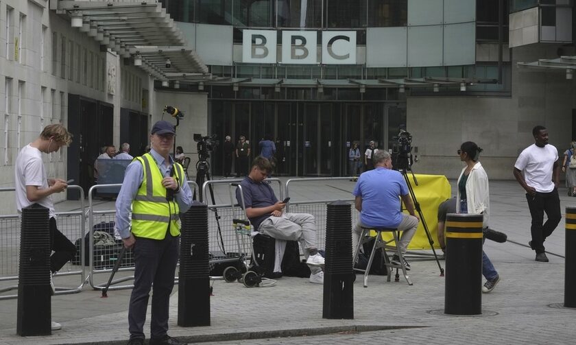 Διαστάσεις χιονοστοιβάδας λαμβάνει το σκάνδαλο BBC