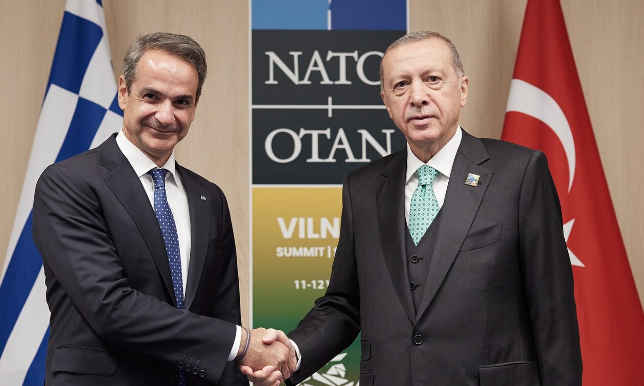 Σύνοδος Κορυφής ΝΑΤΟ: Ο Μητσοτάκης συναντάται με τον Ερντογάν