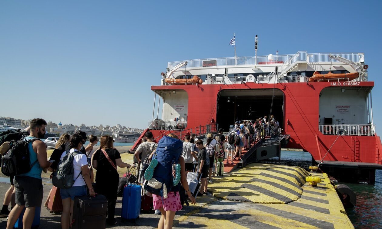 Κυβέρνηση: Δεν έχει τελειώσει το θέμα με τα εισιτήρια στα πλοία