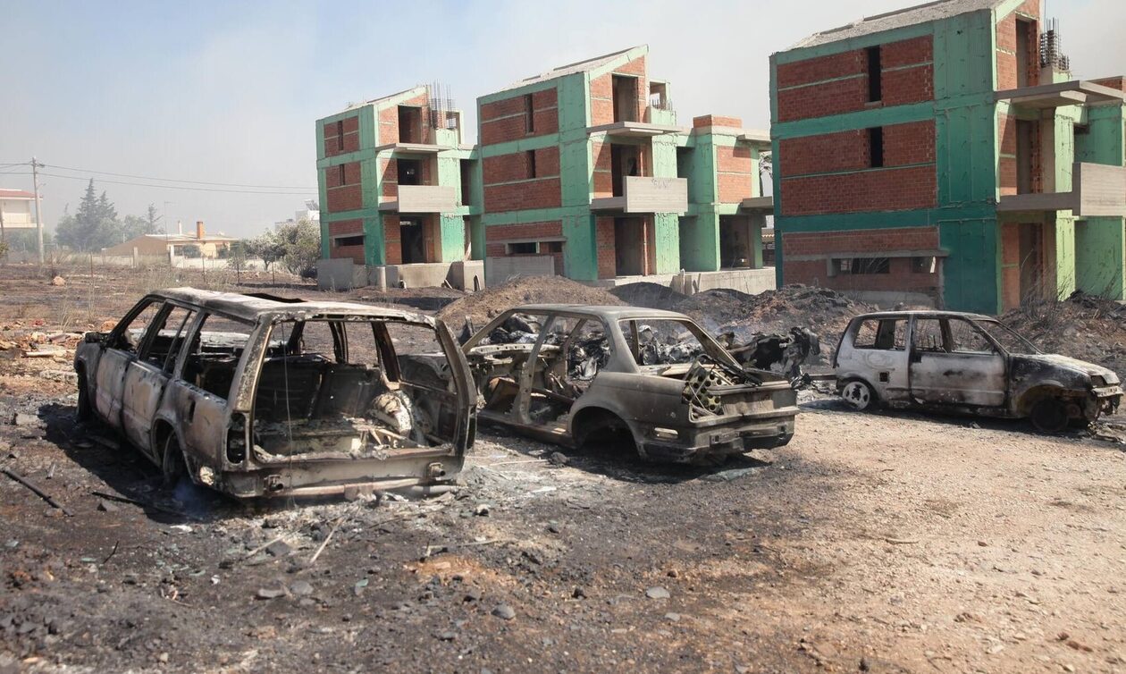 Φωτιά στο Λαγονήσι: «Σπίτια καίγονται, δεν μπορώ να αναπνεύσω» - Η μαρτυρία γνωστής ηθοποιού