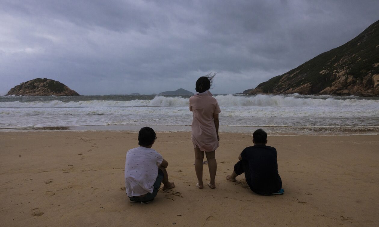 Ο ισχυρός κυκλώνας Ταλίμ πλήττει τη νότια Κίνα και το Βιετνάμ