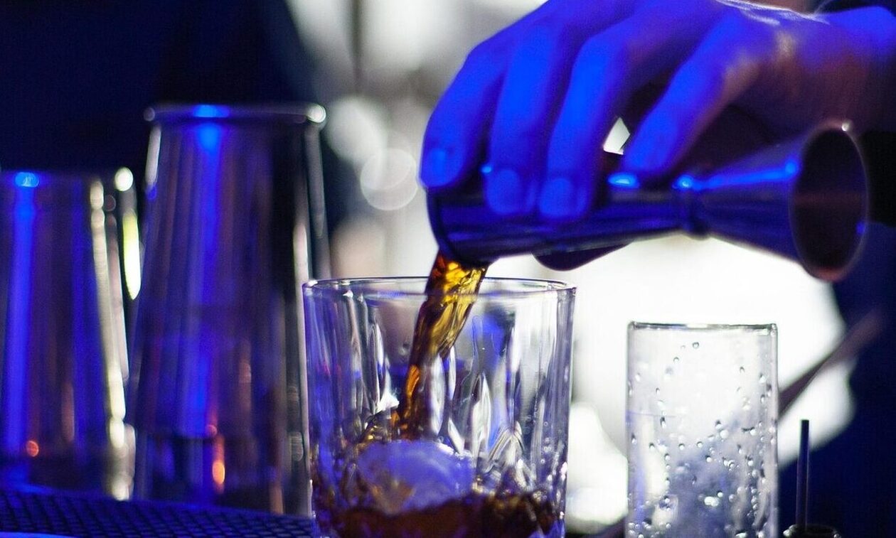 ΑΑΔΕ: Κατασχέθηκαν 21,6 τόνοι λαθραίας ουσίας που προορίζονταν για ποτά «μπόμπες»