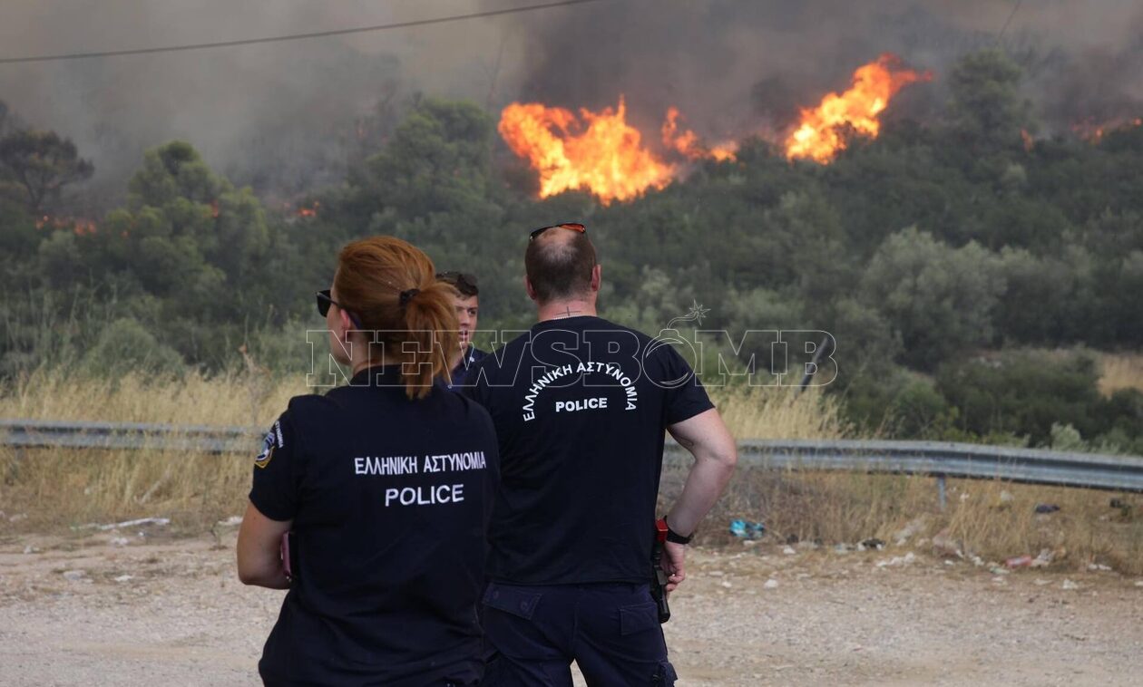 Πρώτο θέμα στα διεθνή ΜΜΕ οι πυρκαγιές στην Ελλάδα