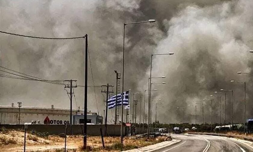 Φωτιά στο Λουτράκι: Πολύ δύσκολη η κατάσταση, λέει στο Newsbomb.gr ο Περιφερειάρχης Πελοποννήσου