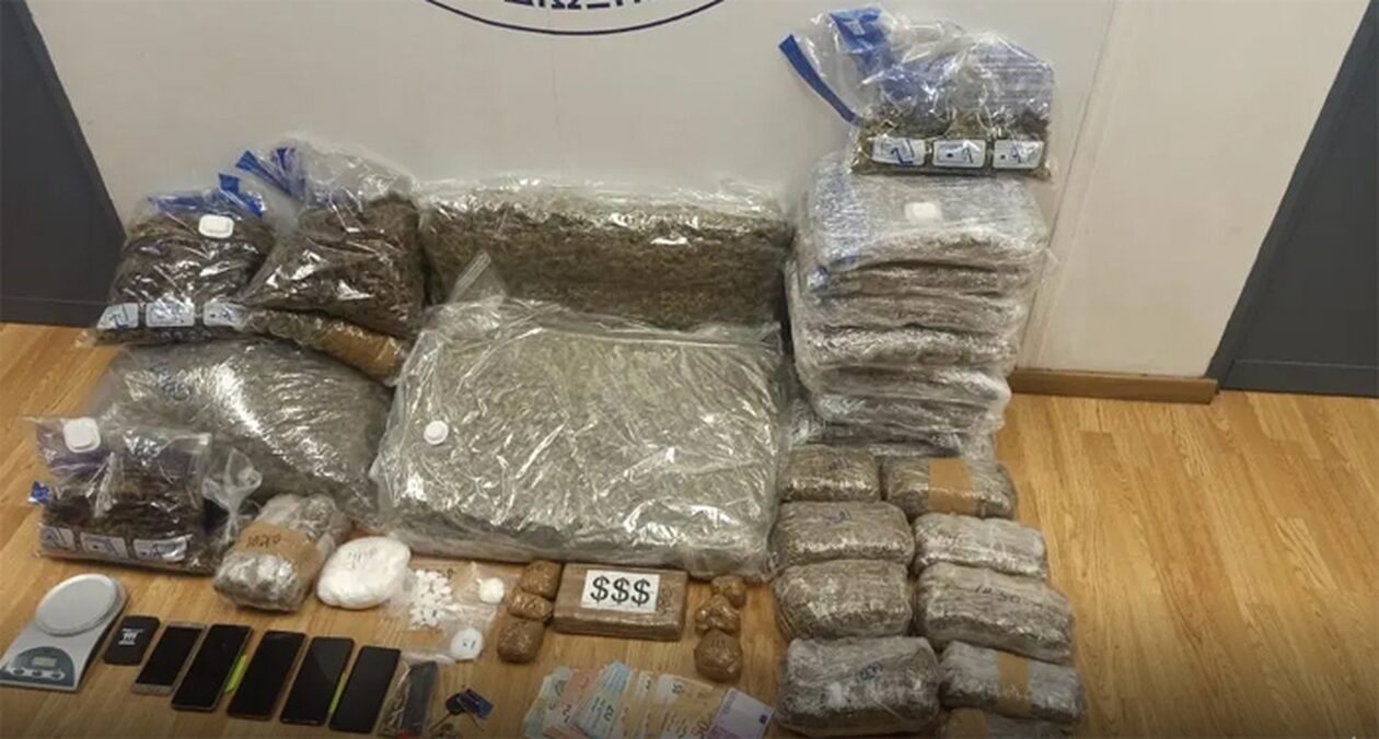Δύο συλλήψεις για διακίνηση ναρκωτικών – Κατασχέθηκαν 2 κιλά κοκαΐνη και 35 κιλά κάνναβη