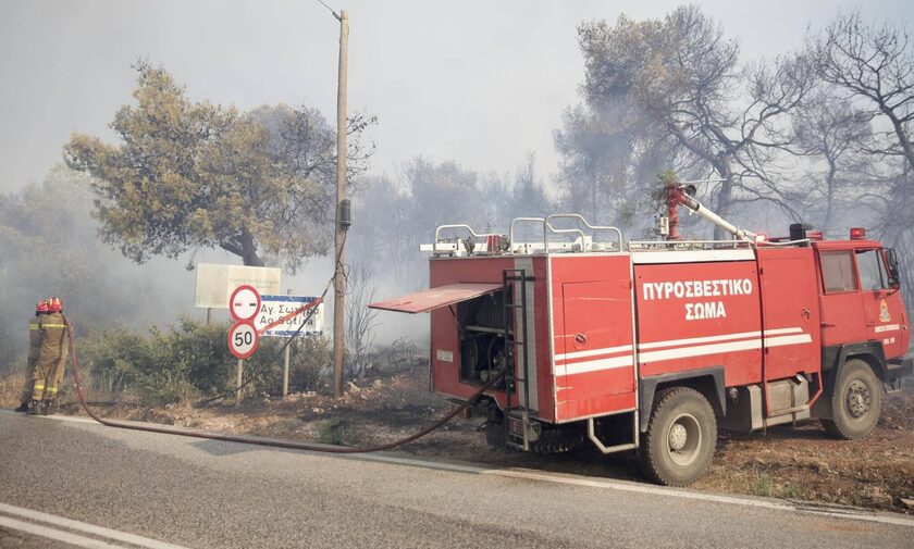 Ενημέρωση της πυροσβεστικής - Αρτοποιός: Ακραίες οι συνθήκες - Δυναμικά μέτωπα πυρκαγιας