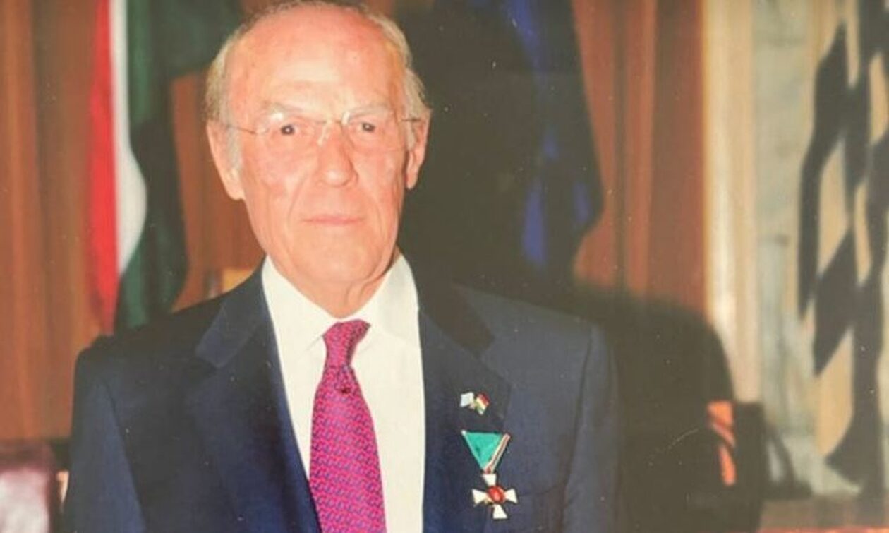 Νίκος Δούρος: Πέθανε ο ιδρυτής της εταιρίας DUR