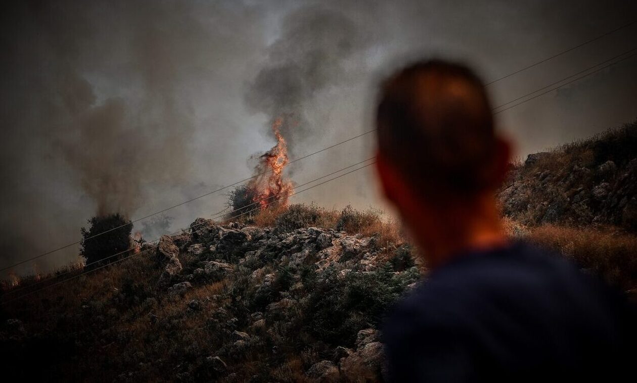 Φωτιά στην Κέρκυρα: Εκκενώνεται η περιοχή Λούτσες