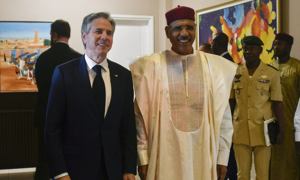 Πραξικόπημα στο Νίγηρα: Ο Άντονι Μπλίνκεν εκφράζει την «υποστήριξή» του στον πρόεδρο Μπαζούμ