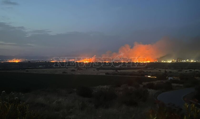 Κόλαση φωτιάς στη Μαγνησία: Εκκενώνονται οικισμοί κοντά στο Βόλο - Χτυπάει συνεχώς το 112