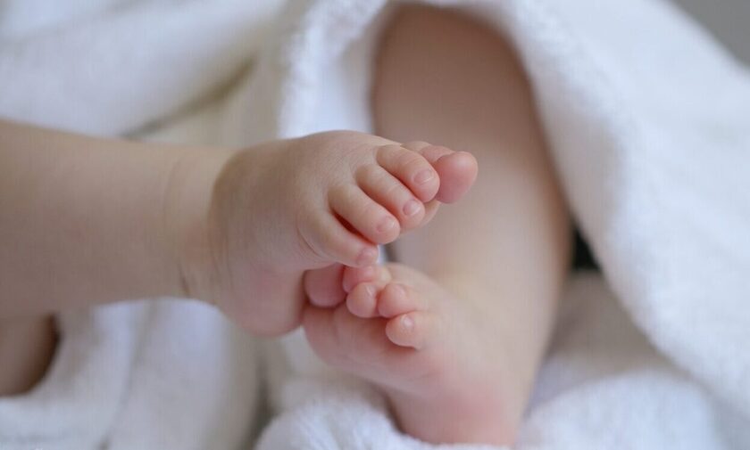 Ρόδος: Τουρίστρια γέννησε σε τουαλέτα δωματίου ξενοδοχείου - Νεκρό το νεογέννητο