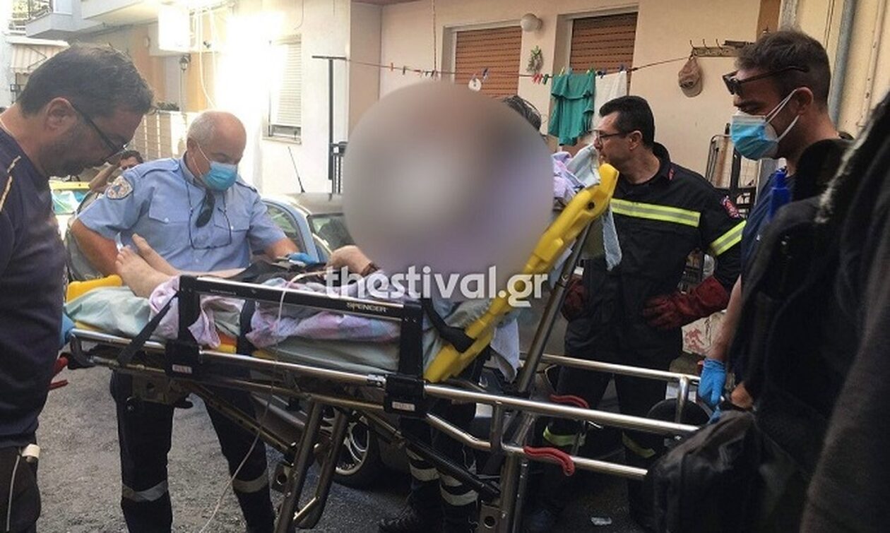 Πυρκαγιά σε διαμέρισμα στη Θεσσαλονίκη – Διασωληνωμένη στο νοσοκομείο μια ηλικιωμένη