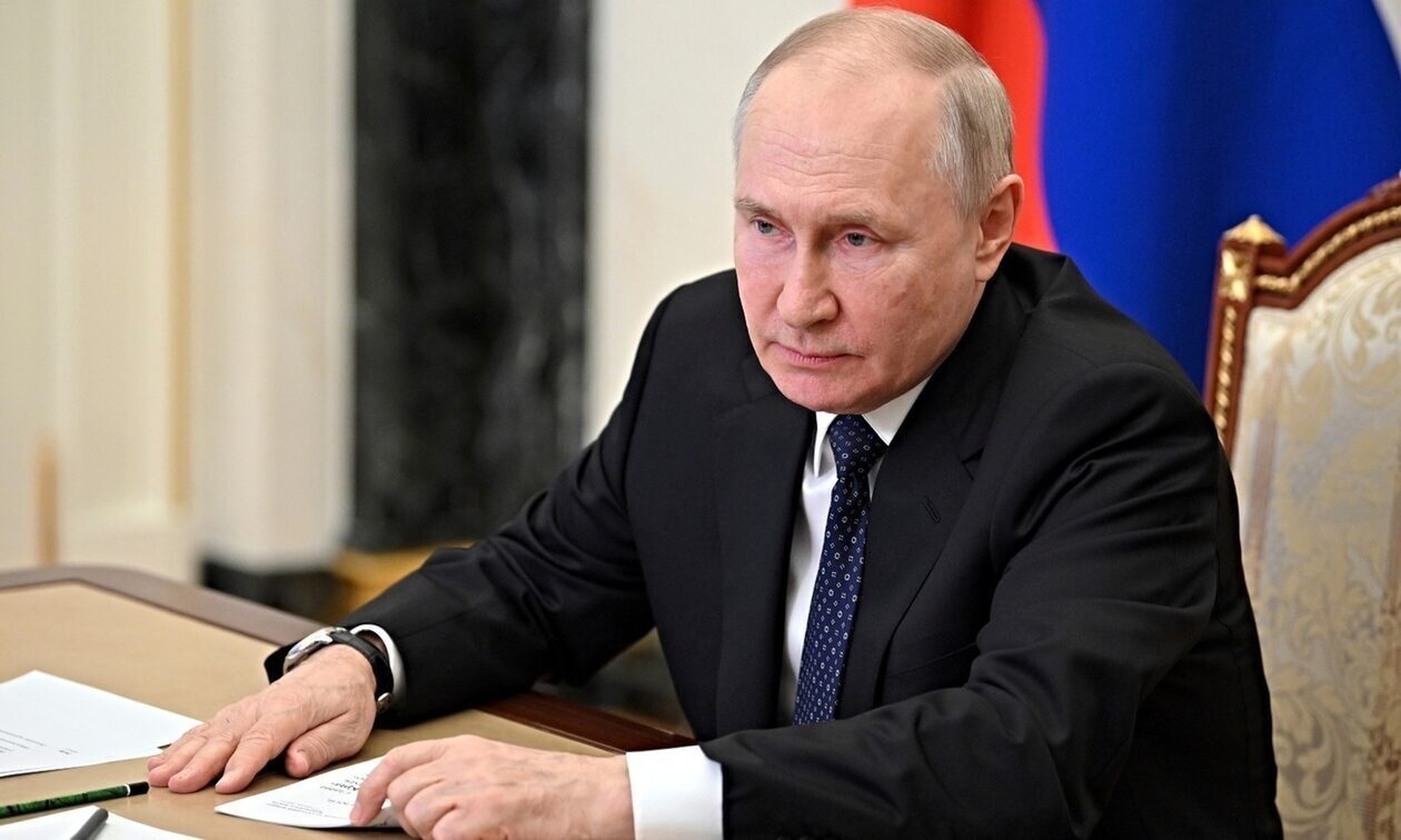 Ο Πούτιν δεν απορρίπτει ειρηνευτικές συνομιλίες με το Κίεβο αλλά «είναι δύσκολη η εκεχειρία»