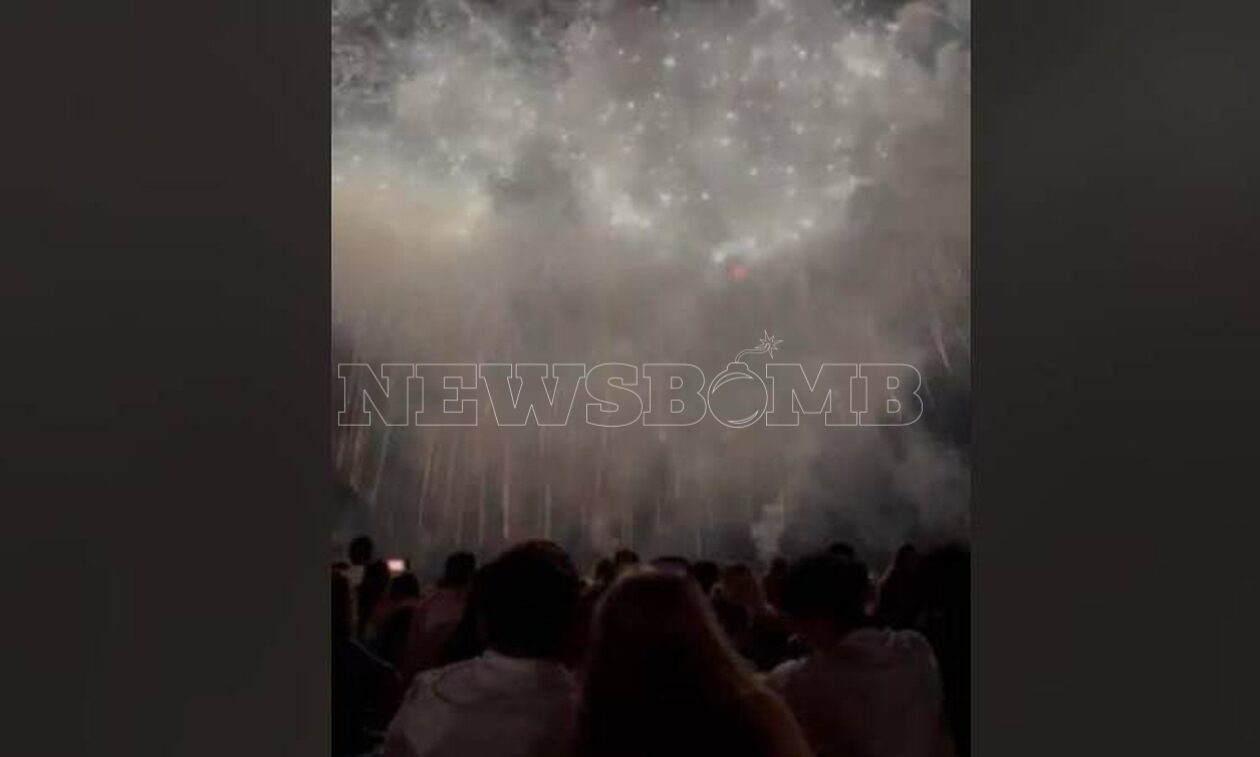 Εντυπωσιάζει και φέτος το φεστιβάλ πυροτεχνημάτων των Καννών - Δείτε το βίντεο του Newsbomb.gr