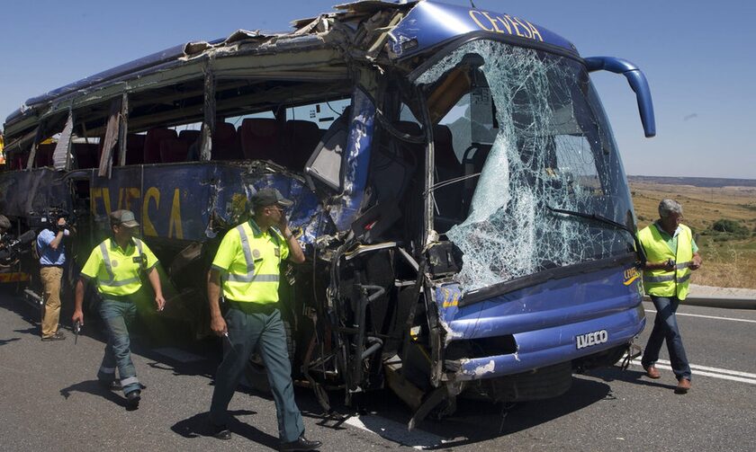 Ισπανία: Δέκα τραυματίες από ανατροπή τουριστικού λεωφορείου