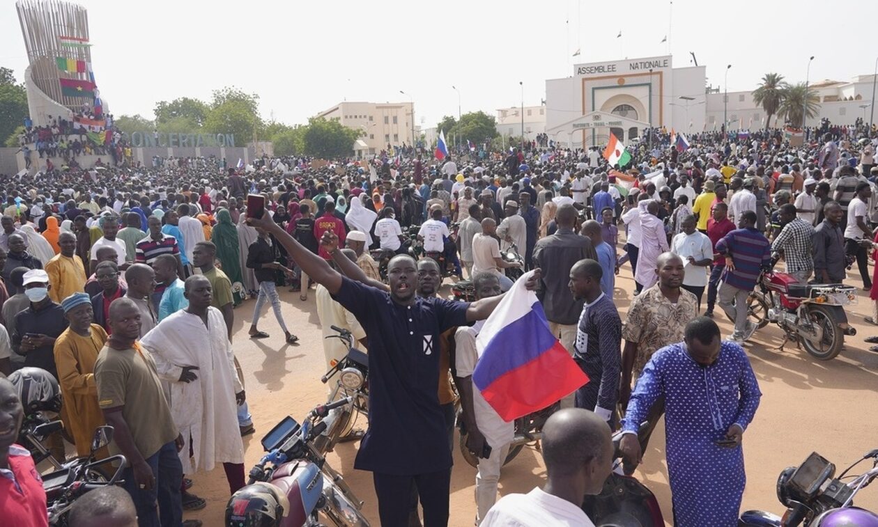 Νίγηρας: Απομακρύνονται οι Γάλλοι από την αφρικανική χώρα - Επιδεινώνεται η κατάσταση ασφαλείας