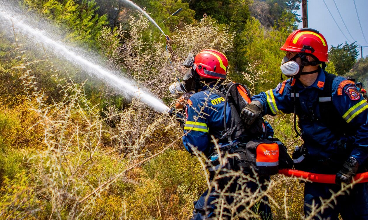Φωτιά τώρα στην Κρήτη - Καίγεται το δάσος της Κέρης