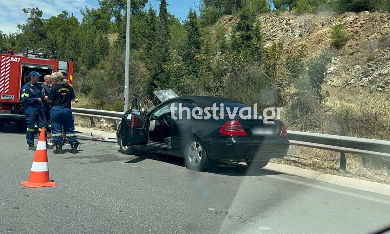 Θεσσαλονίκη: Καραμπόλα 4 οχημάτων στην Περιφερειακή - Τραυματίστηκε ανήλικη