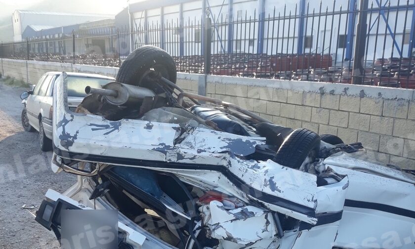 Σοβαρό τροχαίο στη Λάρισα: Παρέσυρε σταθμευμένο όχημα για 20 μέτρα