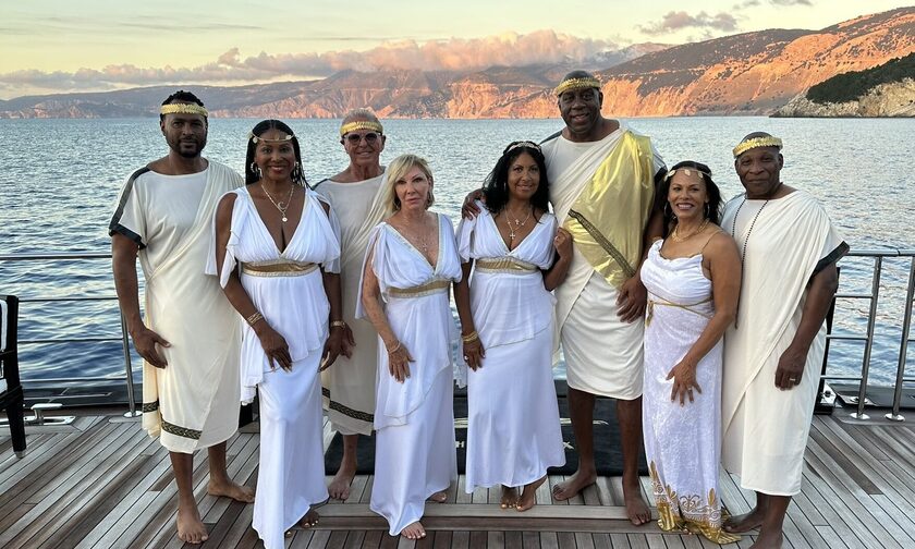 Μάτζικ Τζόνσον: Μαγεμένος με την Ελλάδα - Νιώθει σαν «Έλληνας θεός» στην Κεφαλονιά
