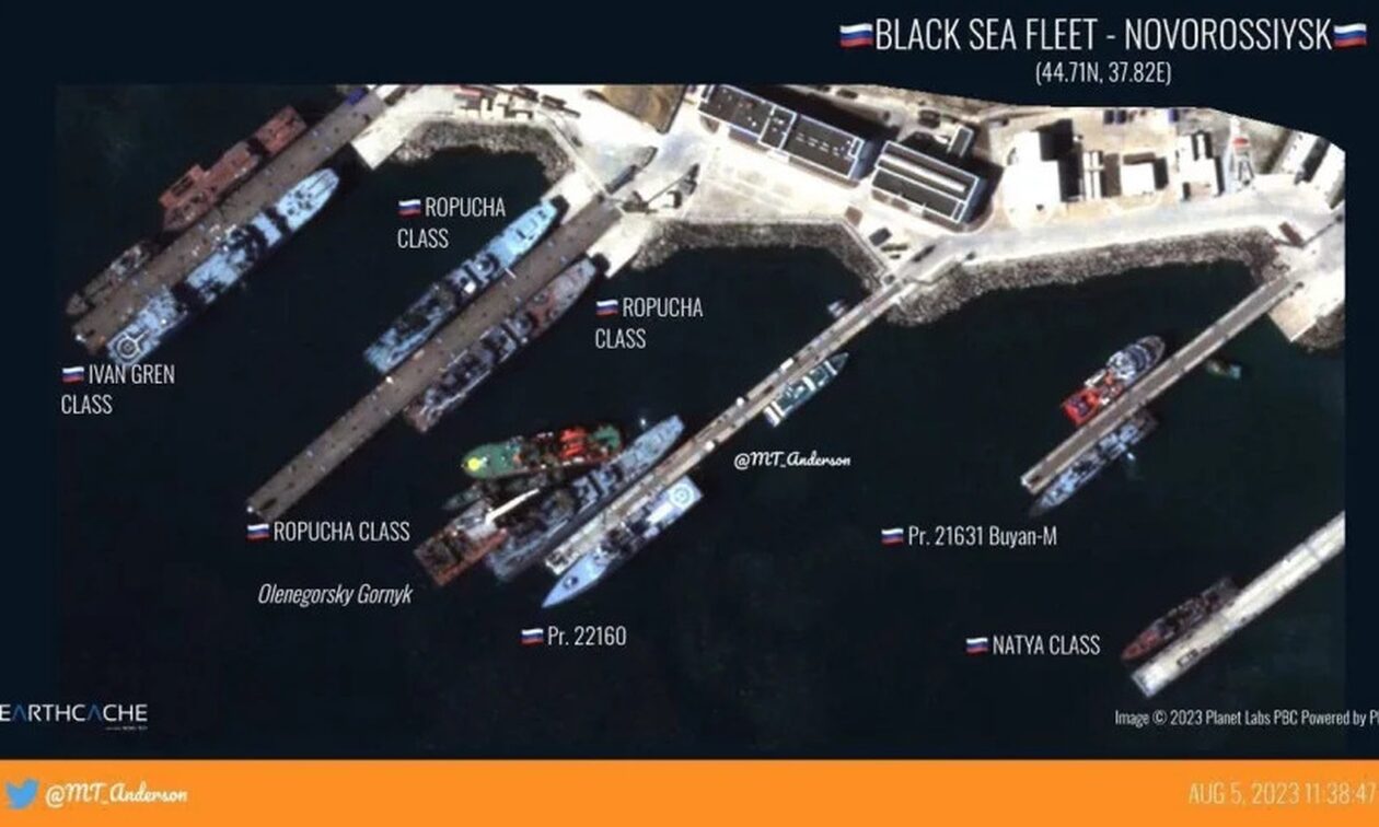 Ρωσία: Φωτογραφίες από το πλοίο που δέχθηκε επίθεση από drones στη Μαύρη Θάλασσα