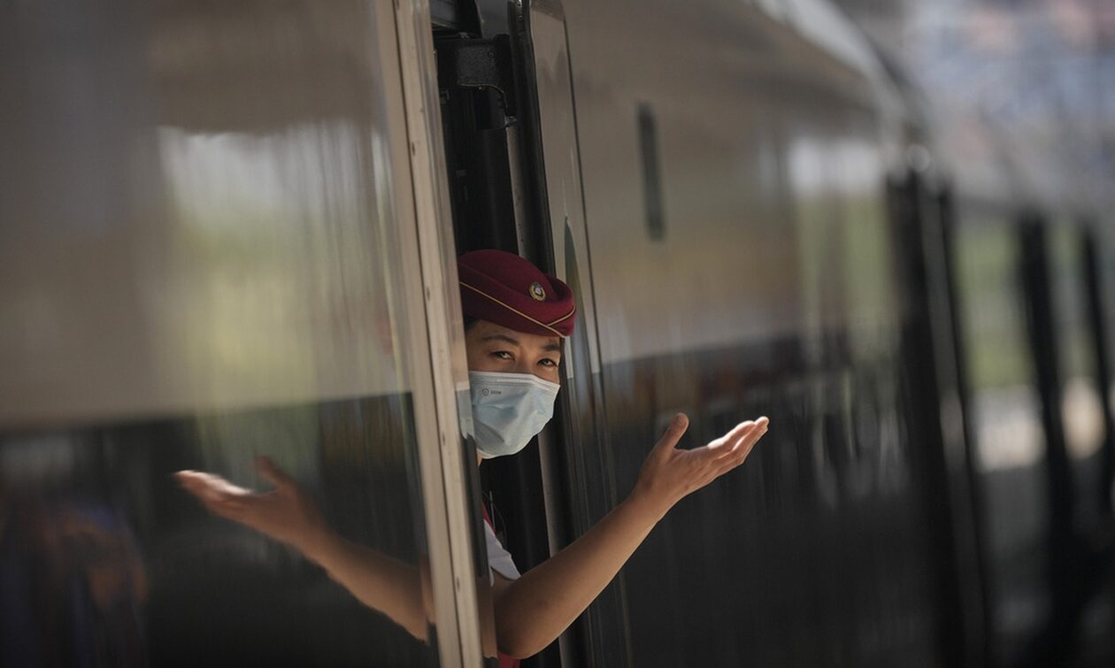 Κίνα: Τρένο υψηλής τεχνολογίας με ταχύτητα 350 χιλιομέτρων την ώρα άρχισε τα δρομολόγια