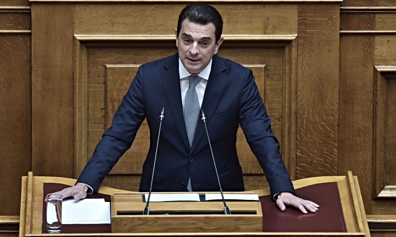 Σκρέκας: «Πρέπει να προστατεύσουμε τον Έλληνα καταναλωτή απέναντι σε αθέμιτες εμπορικές πρακτικές»