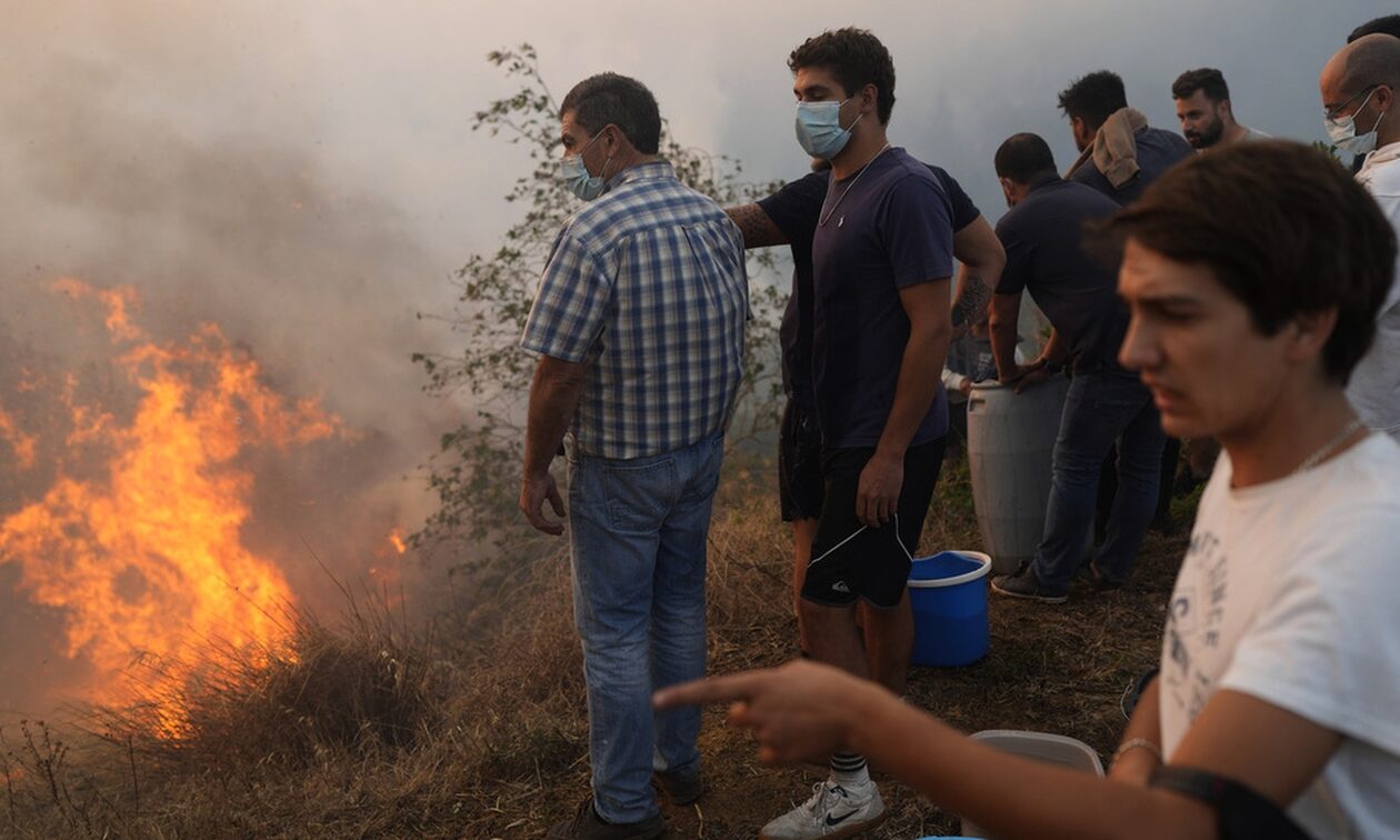 Κόλαση φωτιάς στην Πορτογαλία: Χιλιάδες στρέμματα κάηκαν - Το θερμόμετρο δείχνει 46.4 C