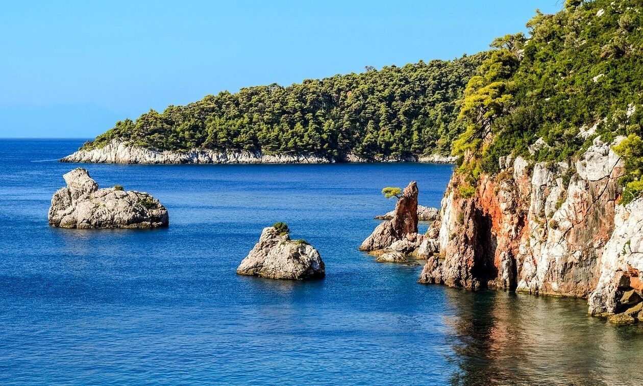 Πέντε δημοφιλή ελληνικά νησιά που «πρωταγωνίστησαν» στη μεγάλη οθόνη