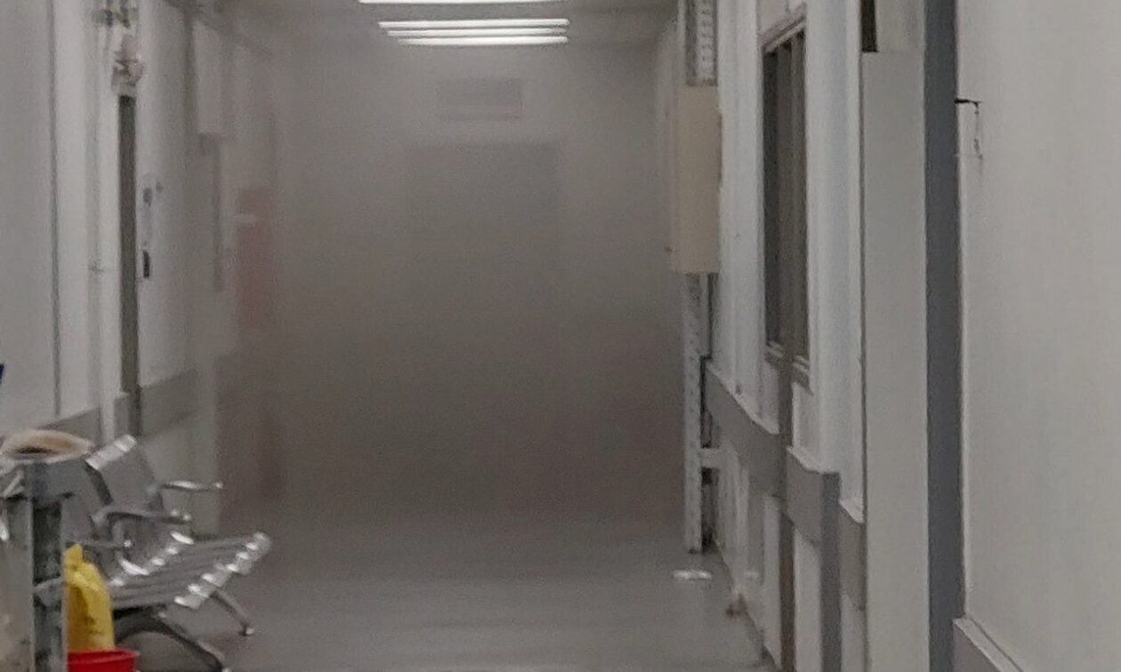 Γενικό Νοσοκομείο Νίκαιας: Εκτός λειτουργίας τρεις πτέρυγες νοσηλείας λόγω της φωτιάς