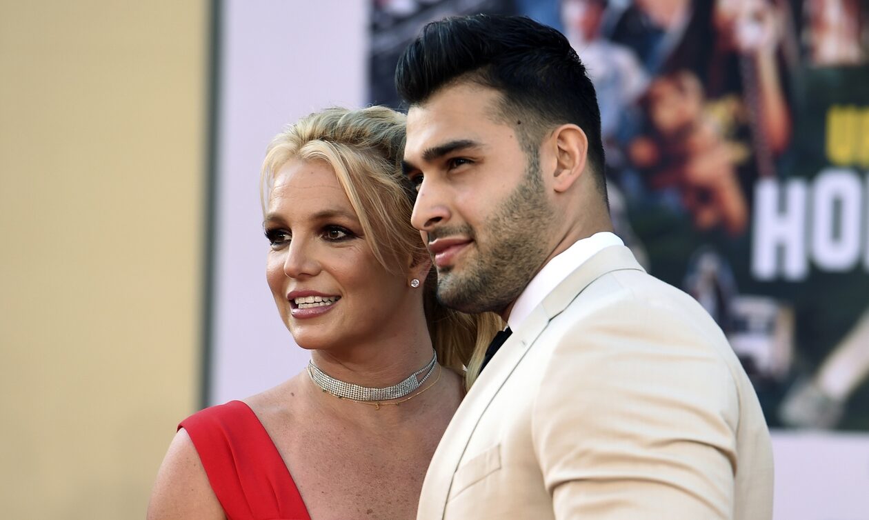 Britney Spears: «Κατεβάζει» από τα social «περίεργα» βίντεο, μετά το τέλος του γάμου της