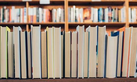 ΔΥΠΑ: Συνεχίζονται οι αιτήσεις παρόχων για τα voucher βιβλίων