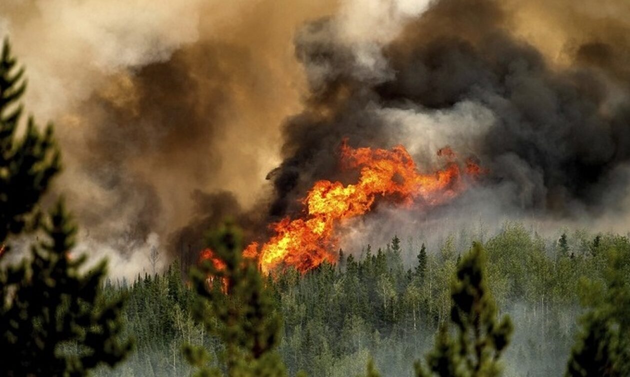 Πυρκαγιές στον Καναδά: Εντολή σε άλλους 36.000 κατοίκους εγκαταλείψουν τα σπίτια τους