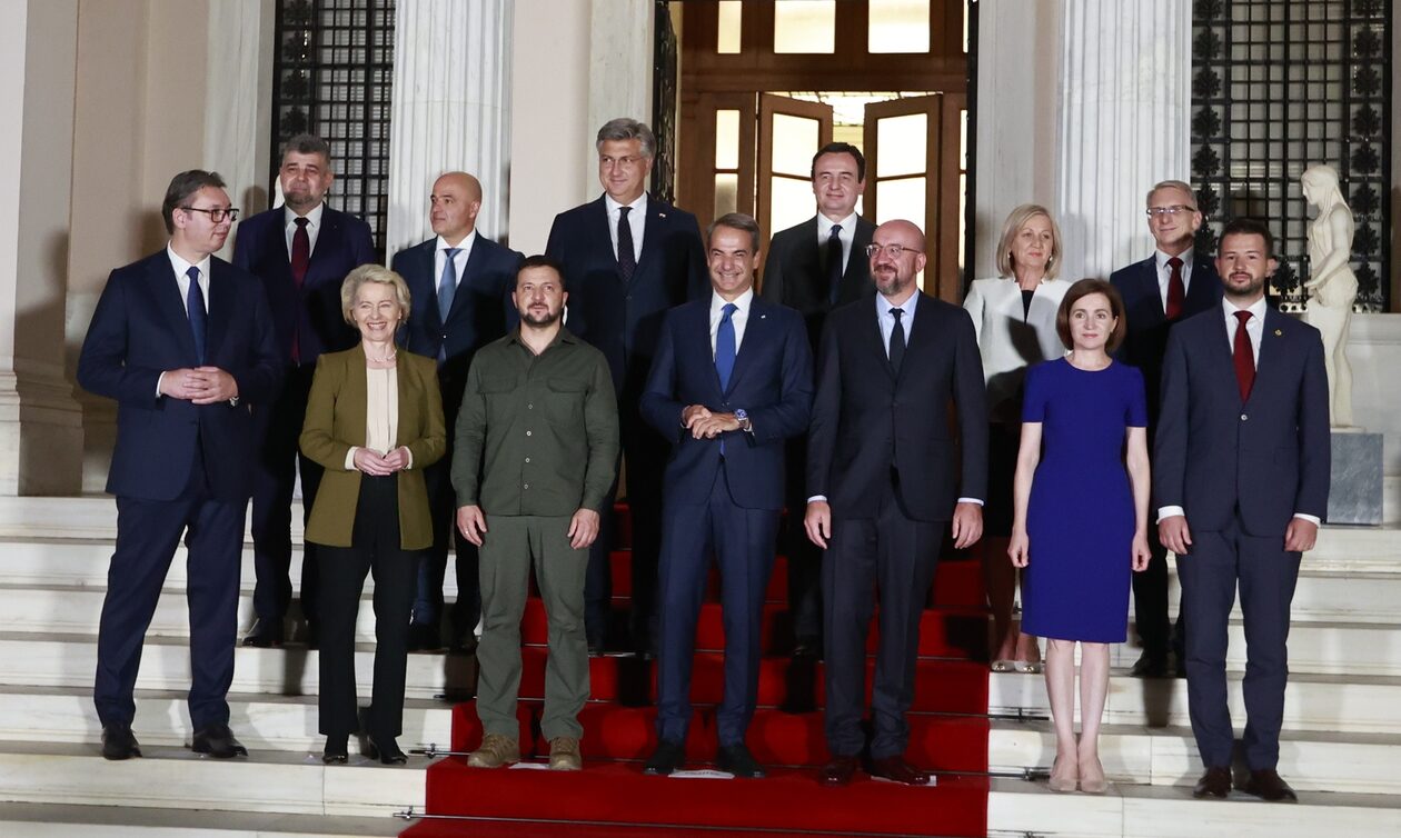 Μητσοτάκης: Δείπνο στους ηγέτες των Βαλκανίων και τους επικεφαλής της ΕΕ - Τι είπε με τον Ζελένσκι