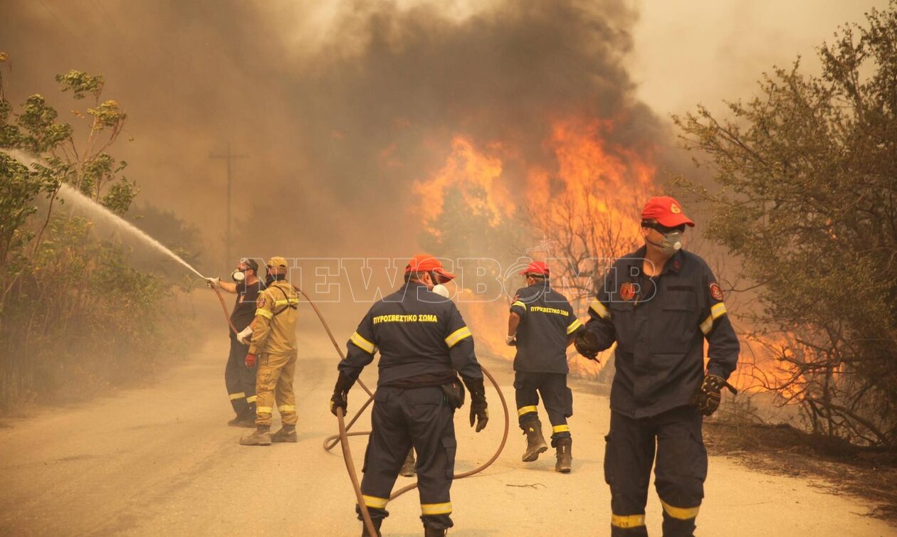 Ζάκυνθος: Δασική πυρκαγιά στο Καταστάρι - Τραυματίστηκε εποχικός πυροσβέστης