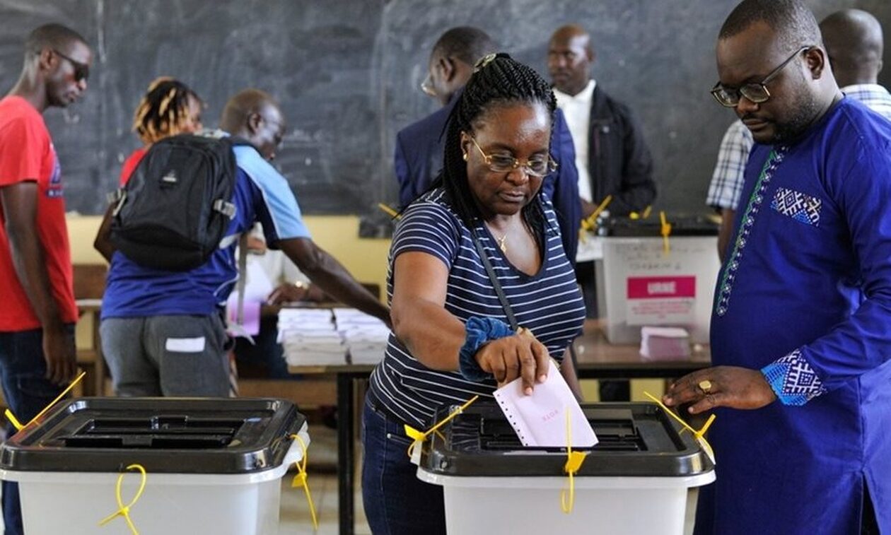 Γκαμπόν-προεδρικές εκλογές: Η κυβέρνηση κόβει το internet, επιβάλλει απαγόρευση κυκλοφορίας