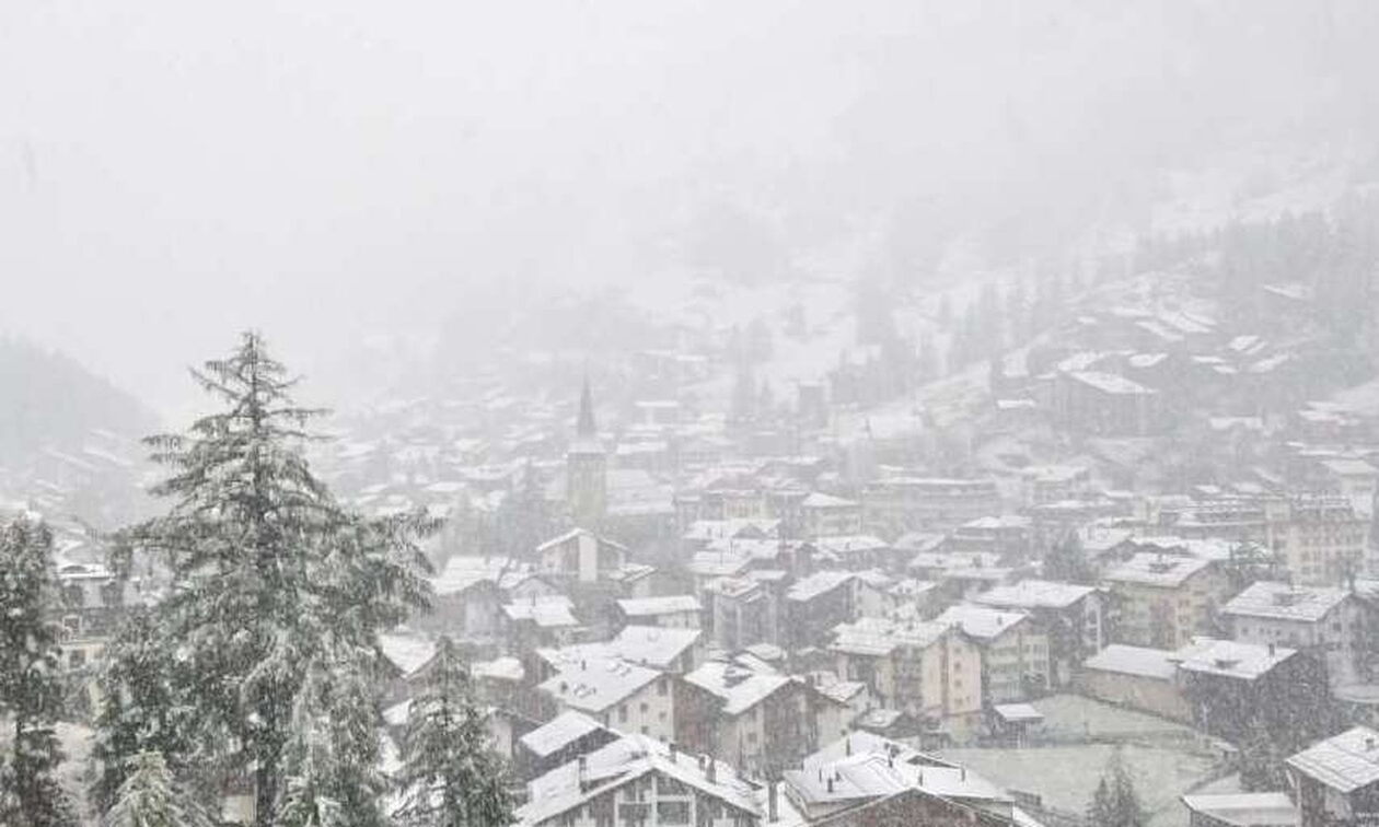 Ελβετία: Μετά τον καύσωνα ήρθαν τα χιόνια - «Βουτιά» του υδράργυρου μέχρι και 30 βαθμούς