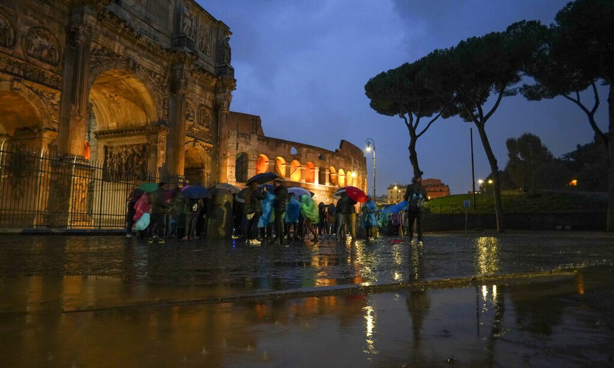 Ιταλία: Συνεχίζεται το κύμα κακοκαιρίας, αναμένεται βελτίωση από την Τετάρτη το βράδυ