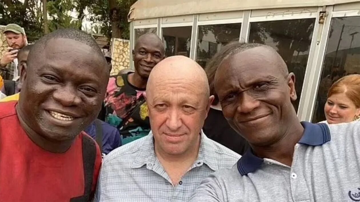 Οι «τελευταίες φωτογραφίες» του Πριγκόζιν: Οι selfie του πολέμαρχου στην Αφρική λίγο πριν το τέλος