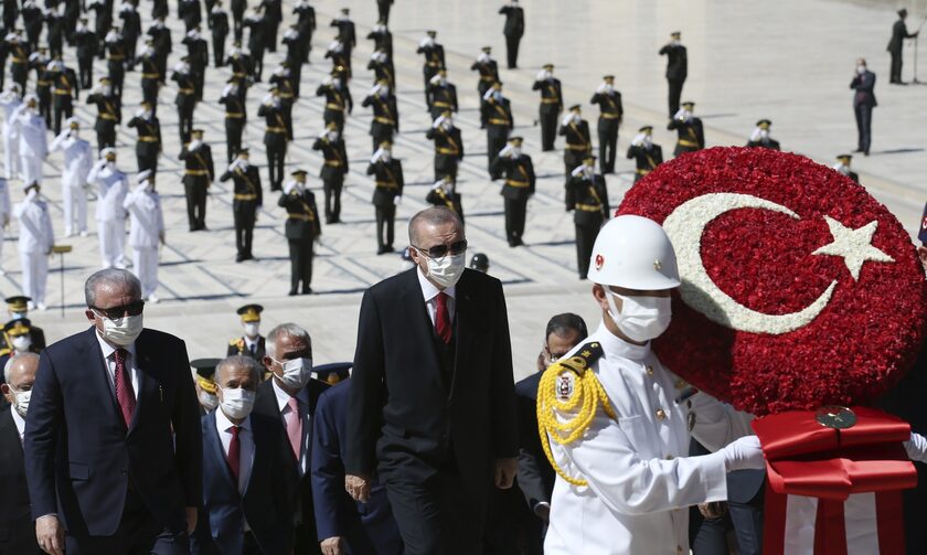 Το ΝΑΤΟ «ξαναευχήθηκε» στην Τουρκία για τη Μικρασιατική Καταστροφή - Τι γιορτάζουν οι Τούρκοι