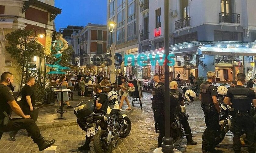 Θεσσαλονίκη: Τέσσερις προσαγωγές οπαδών της Χάρτς - Διαπληκτίστηκαν στα Λαδάδικα