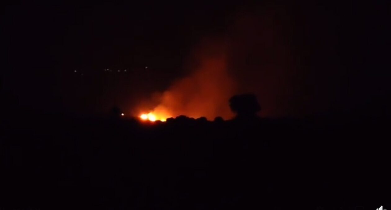 Χίος: Σε ύφεση η φωτιά στη Λαγκάδα - Κατακαίει γεωργική έκταση