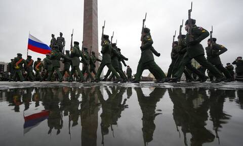 Ρωσία: Σχεδόν 280.000 συμβόλαια στρατιωτικής θητείας υπογράφτηκαν από την αρχή του 2023