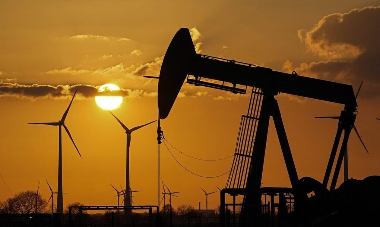 «Σκαρφαλώνει» πάνω από τα 90 δολάρια το πετρέλαιο, ελέω Σαουδικής Αραβίας