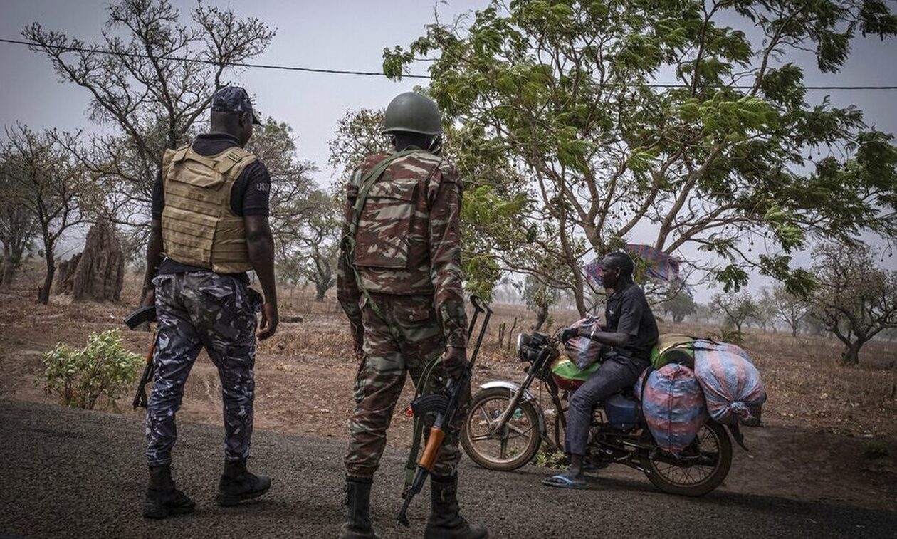 Μπουρκίνα Φάσο: 53 νεκροί και 30 τραυματίες σε συγκρούσεις του στρατού με τζιχαντιστές