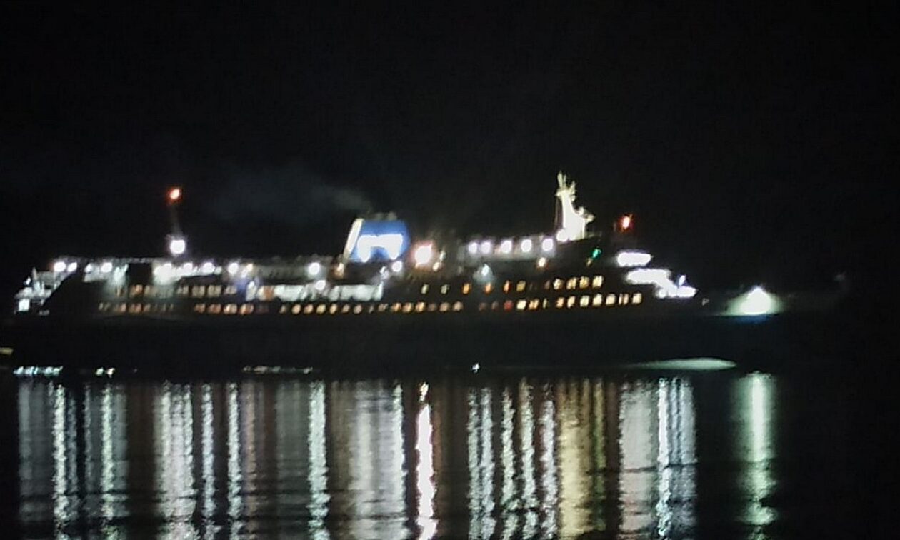 Μηχανική βλάβη στο πλοίο Super Star – «Εγκλωβισμένοι» στα ανοικτά του Βόλου οι 384 επιβάτες